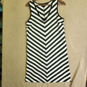 Peach Womens Black White Chevron Stripe Sleeveless V-Neck Shift Dress Pockets S